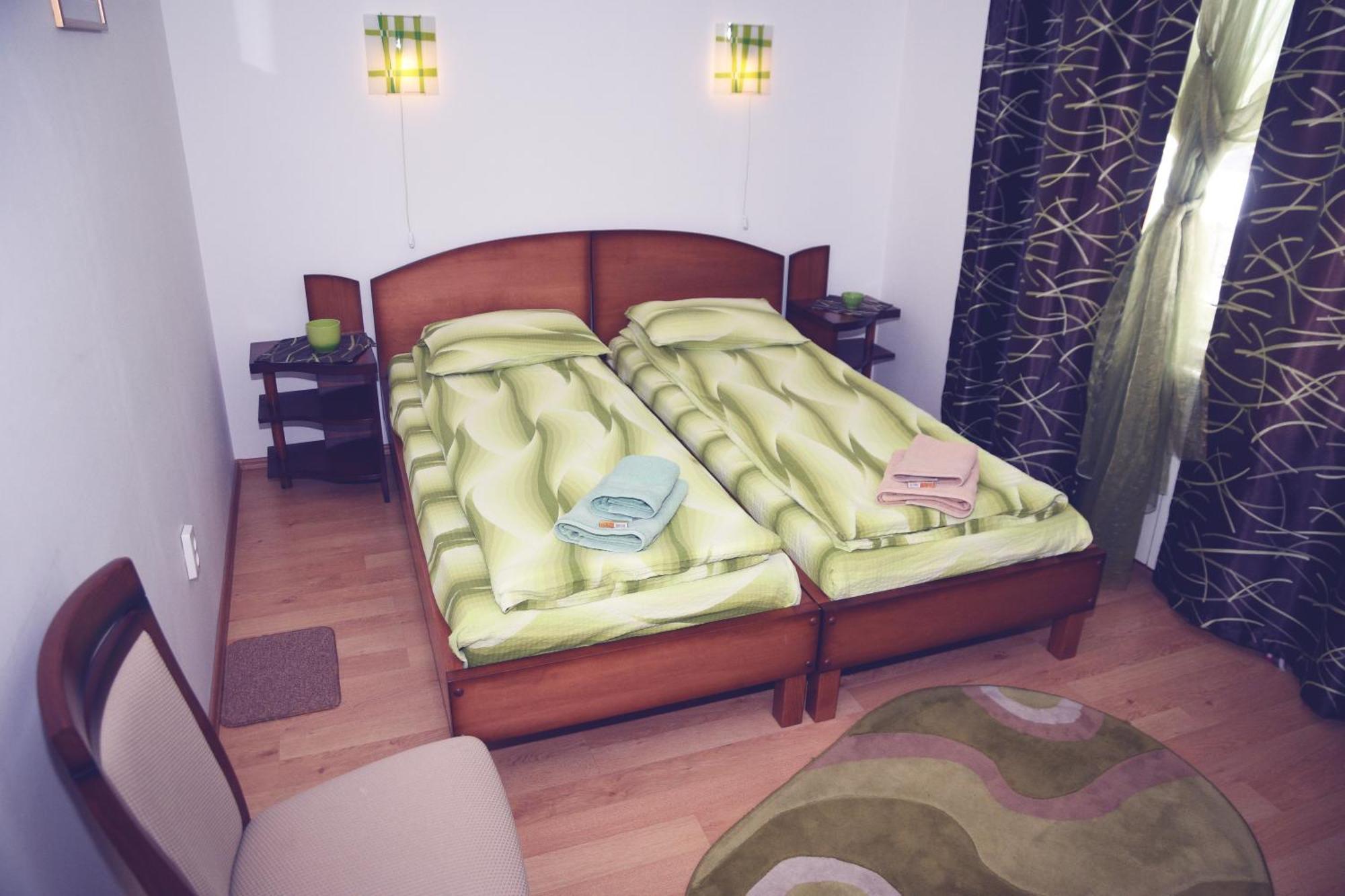 Pension Harmonia М'єркуря-Чук Номер фото